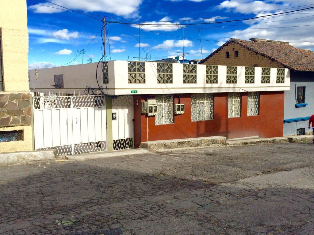 ホテル Casa Ceasars Historic キト エクステリア 写真